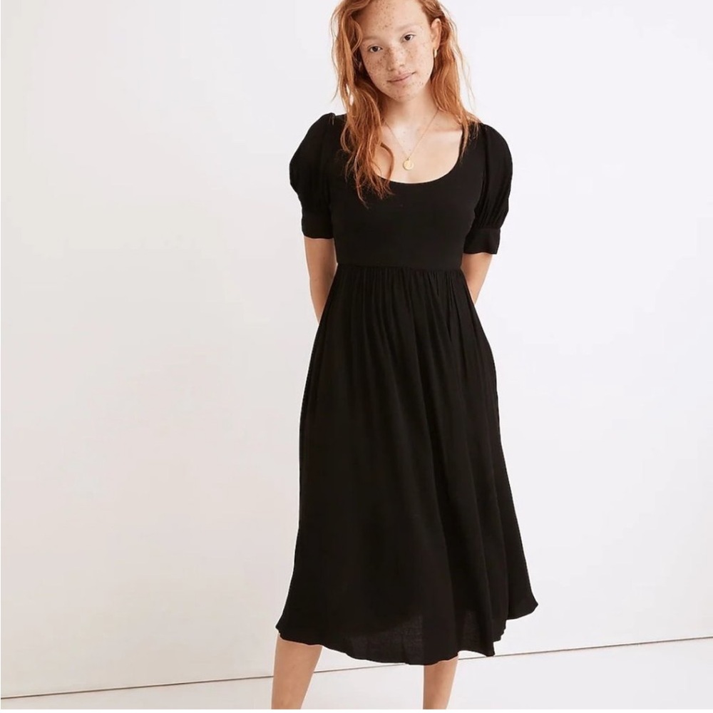 (NWT) Madewell Puff-Sleeve Scoop Midi Dress Black
Womens 4